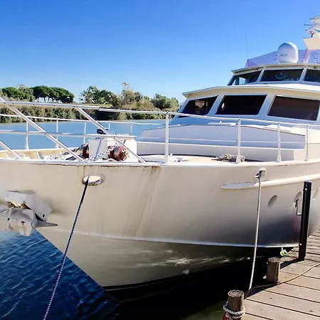 Yacht&breakfast Botel *